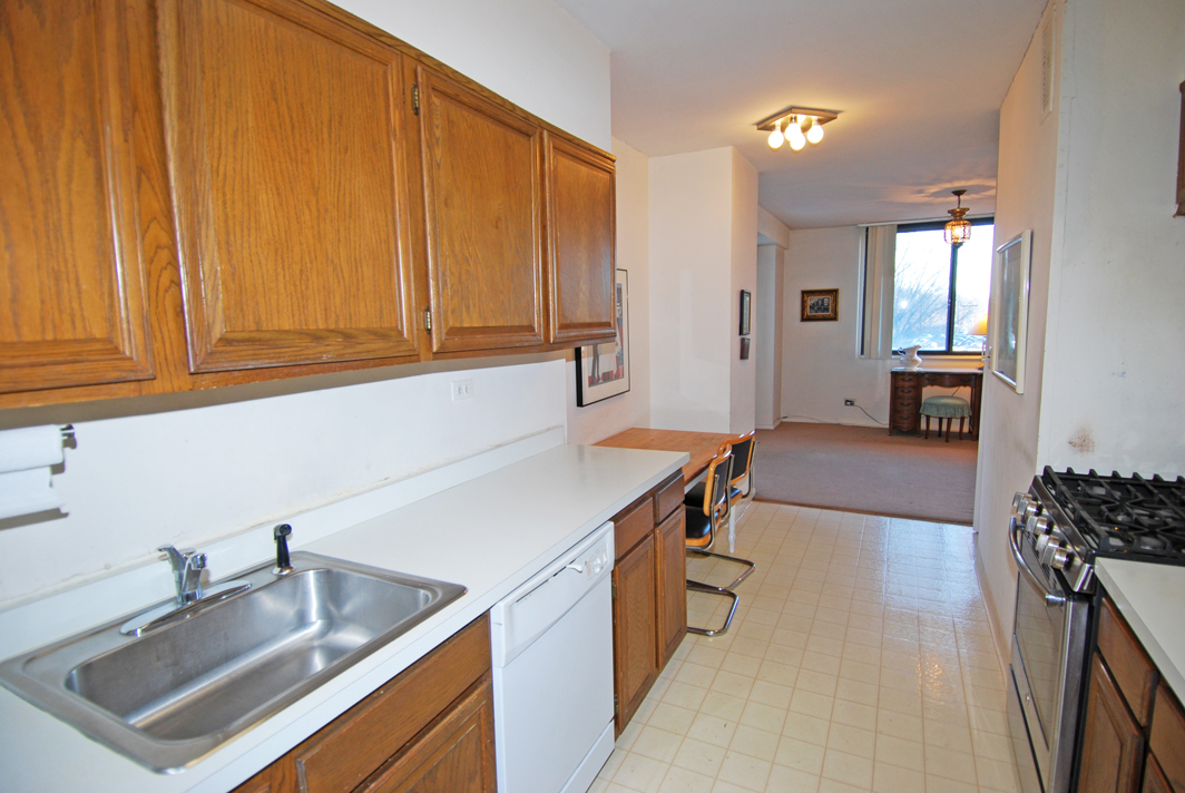 North Shore Towers Apt.