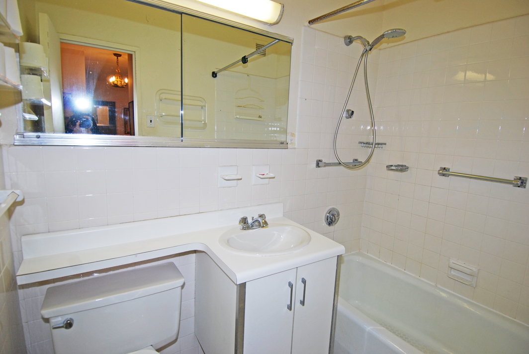 North Shore Towers Apt.