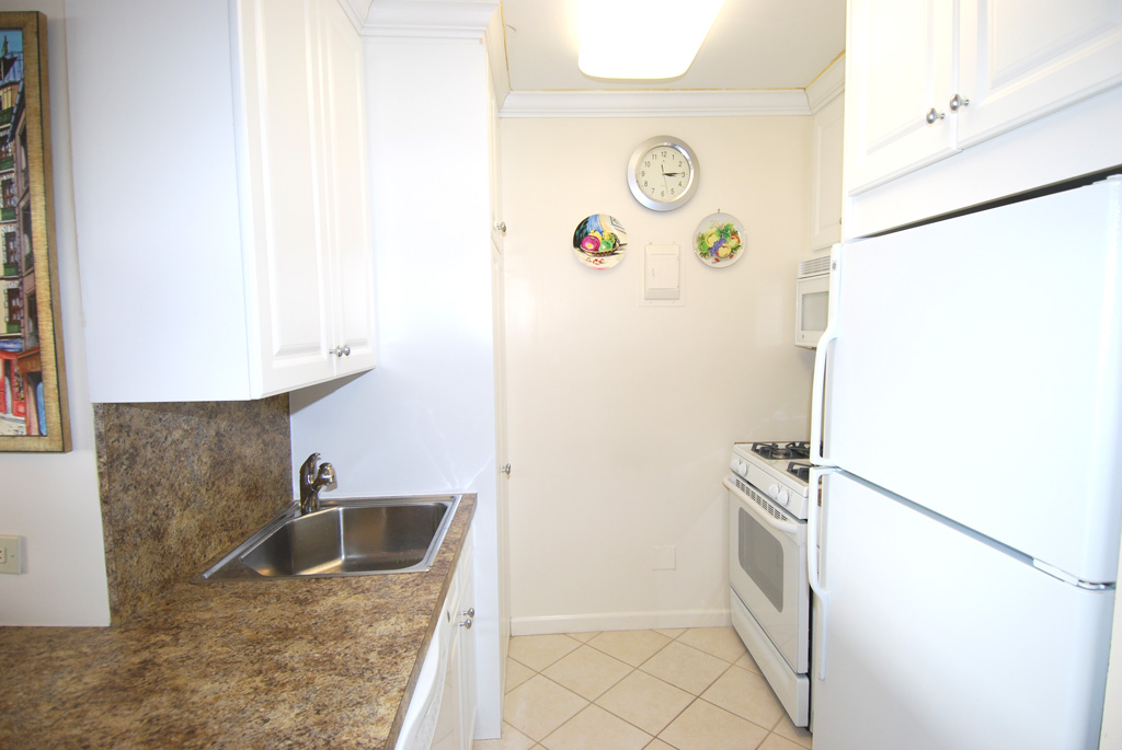 North Shore Towers Apt.