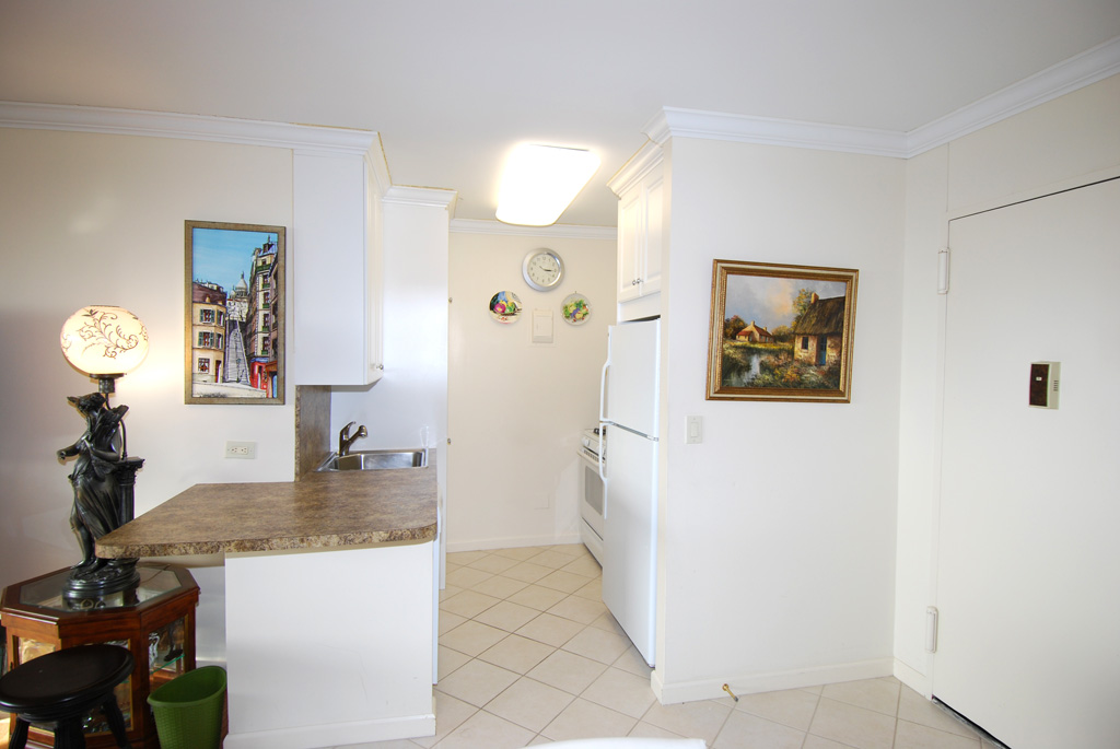 North Shore Towers Apt.