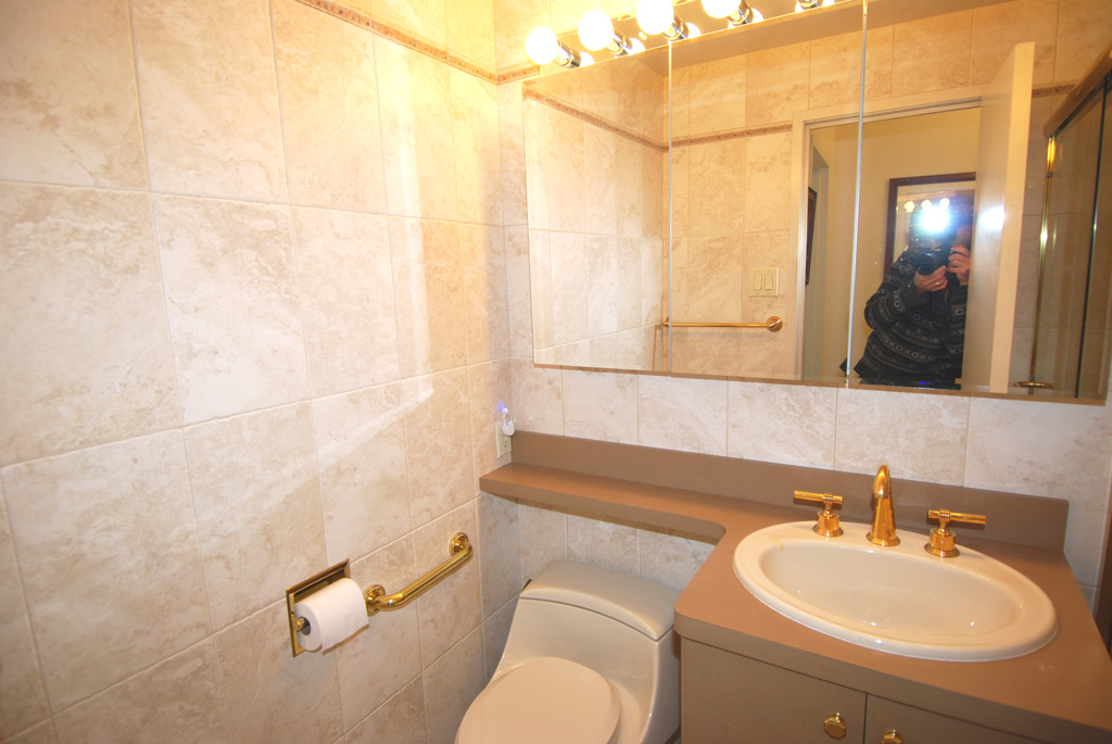 North Shore Towers Apt.