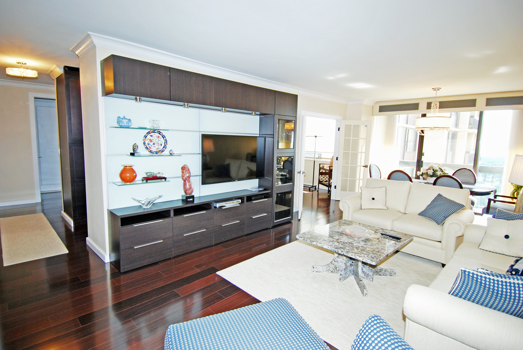 North Shore Towers Apt.