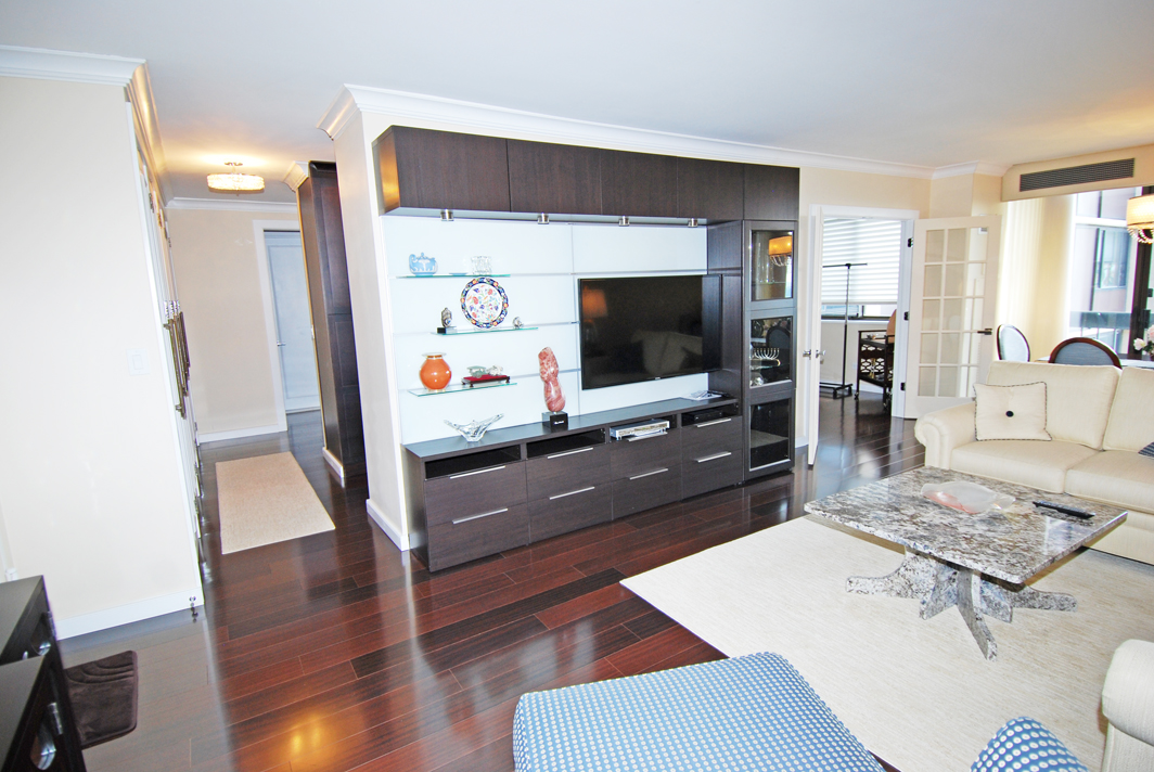 North Shore Towers Apt.