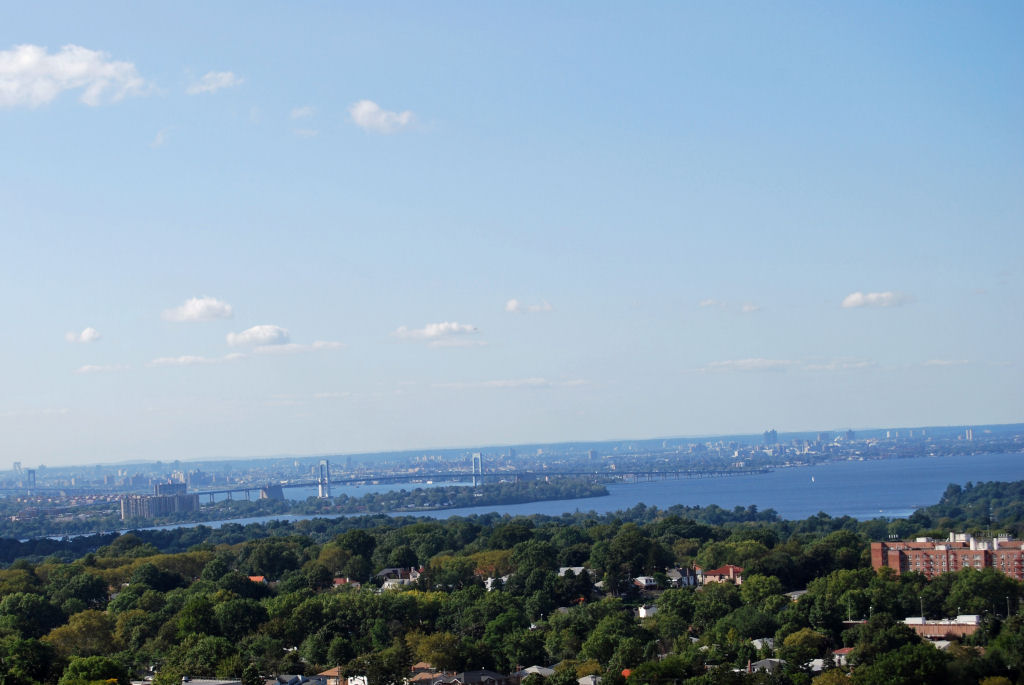 North Shore Towers Apt.