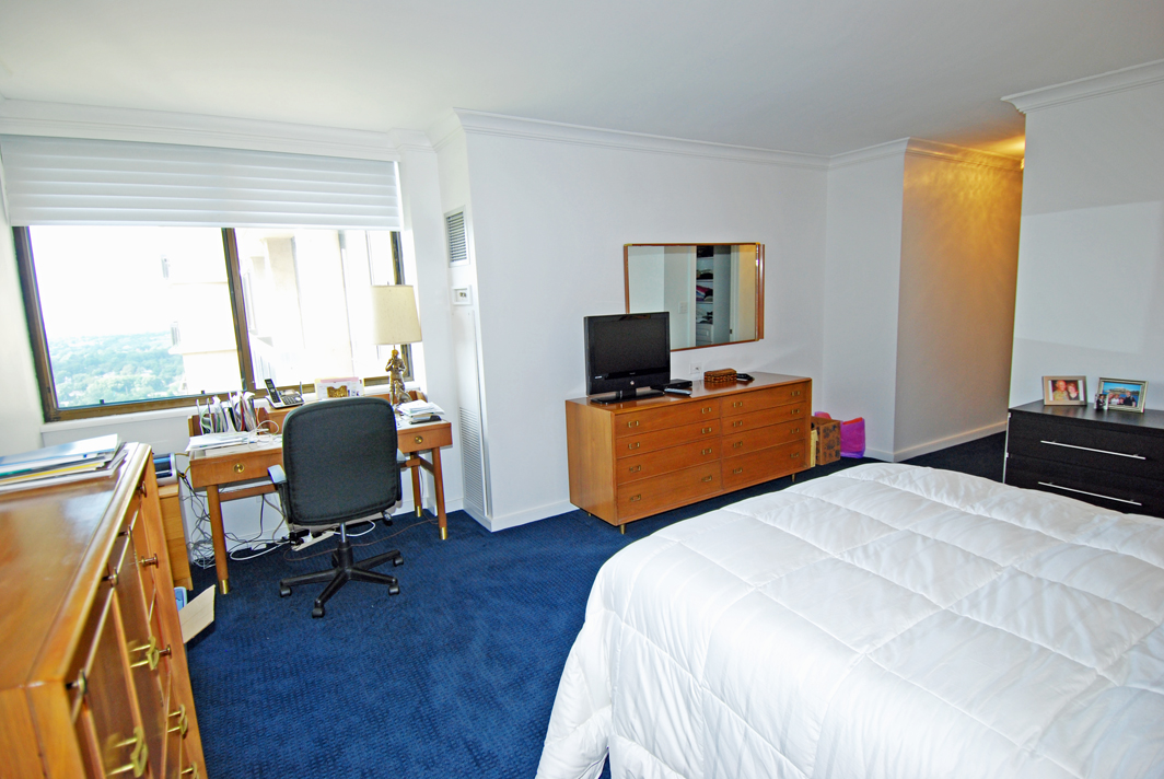 North Shore Towers Apt.