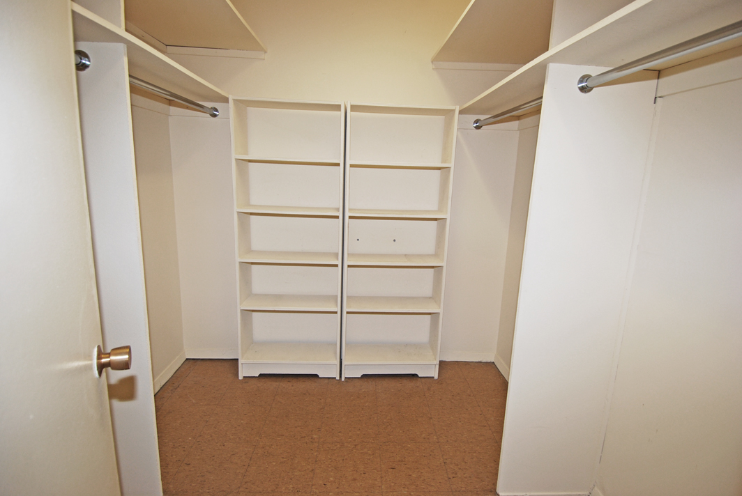 North Shore Towers Apt.