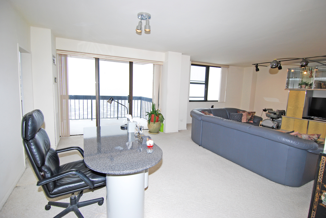 North Shore Towers Apt.