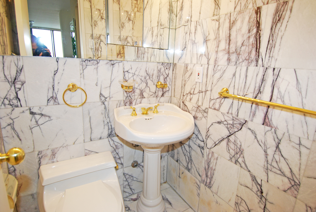 North Shore Towers Apt.