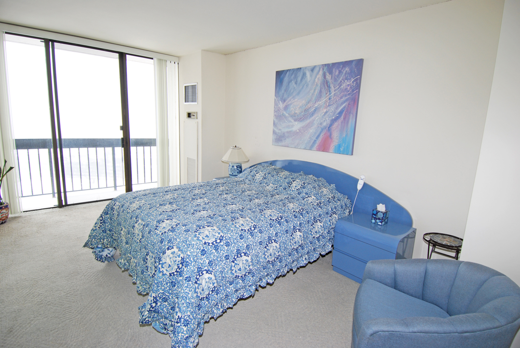 North Shore Towers Apt.