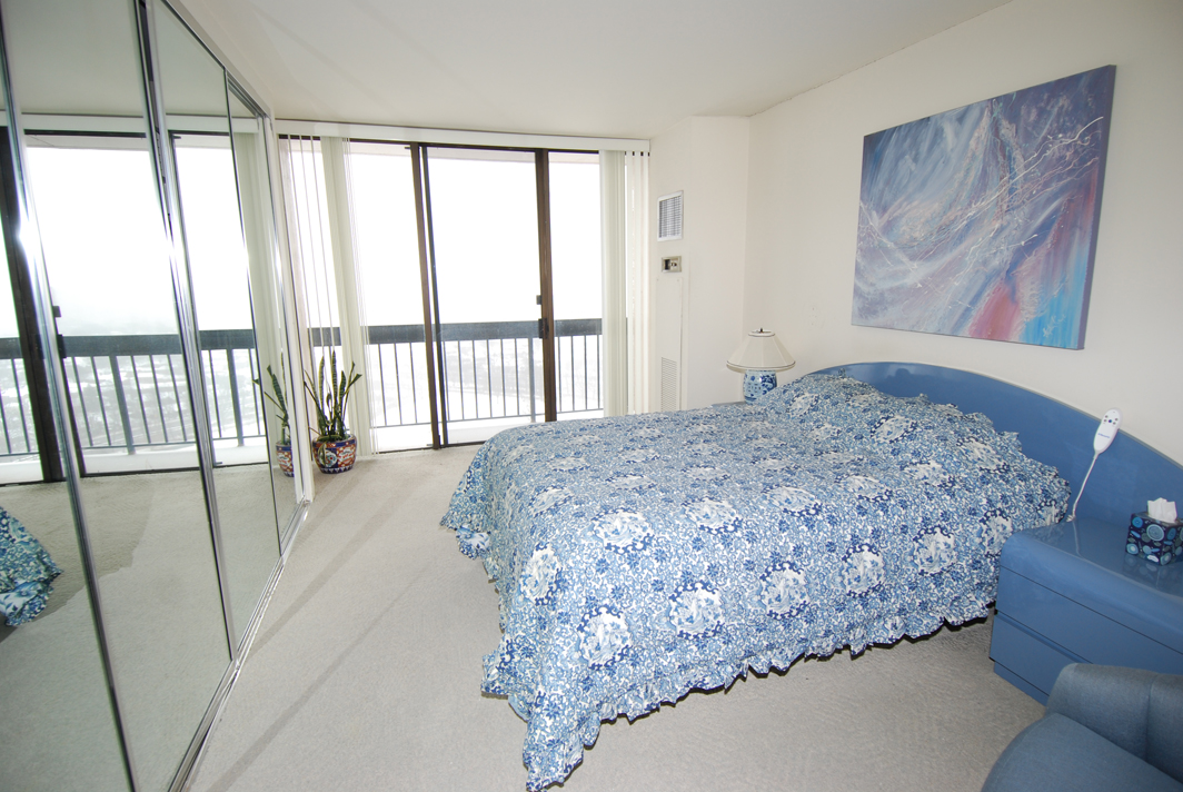 North Shore Towers Apt.