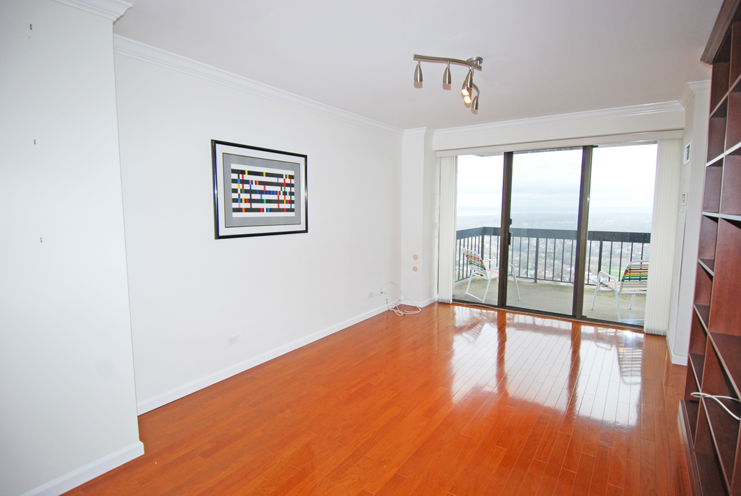 North Shore Towers Apt.