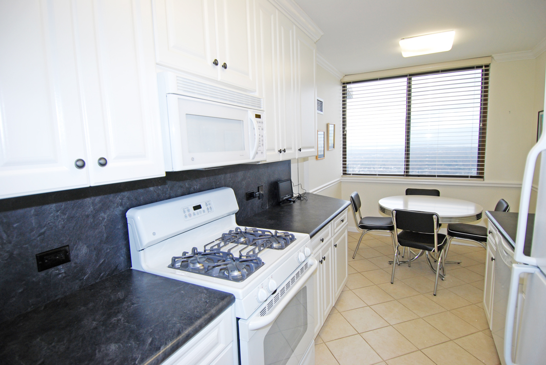 North Shore Towers Apt.