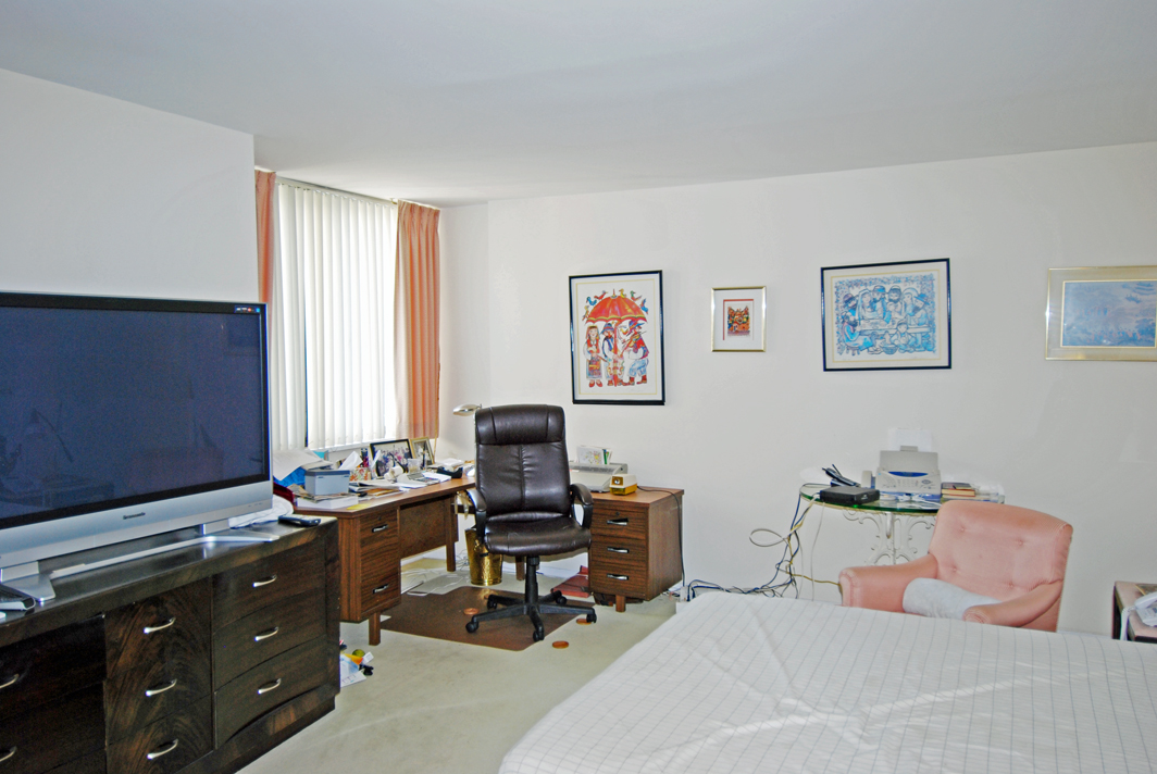 North Shore Towers Apt.