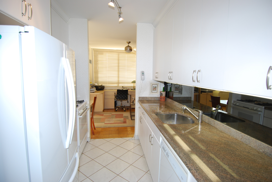 North Shore Towers Apartment