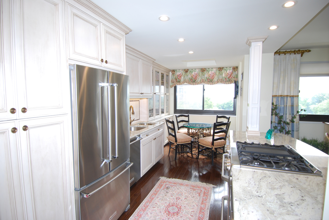 North Shore Towers Apt.