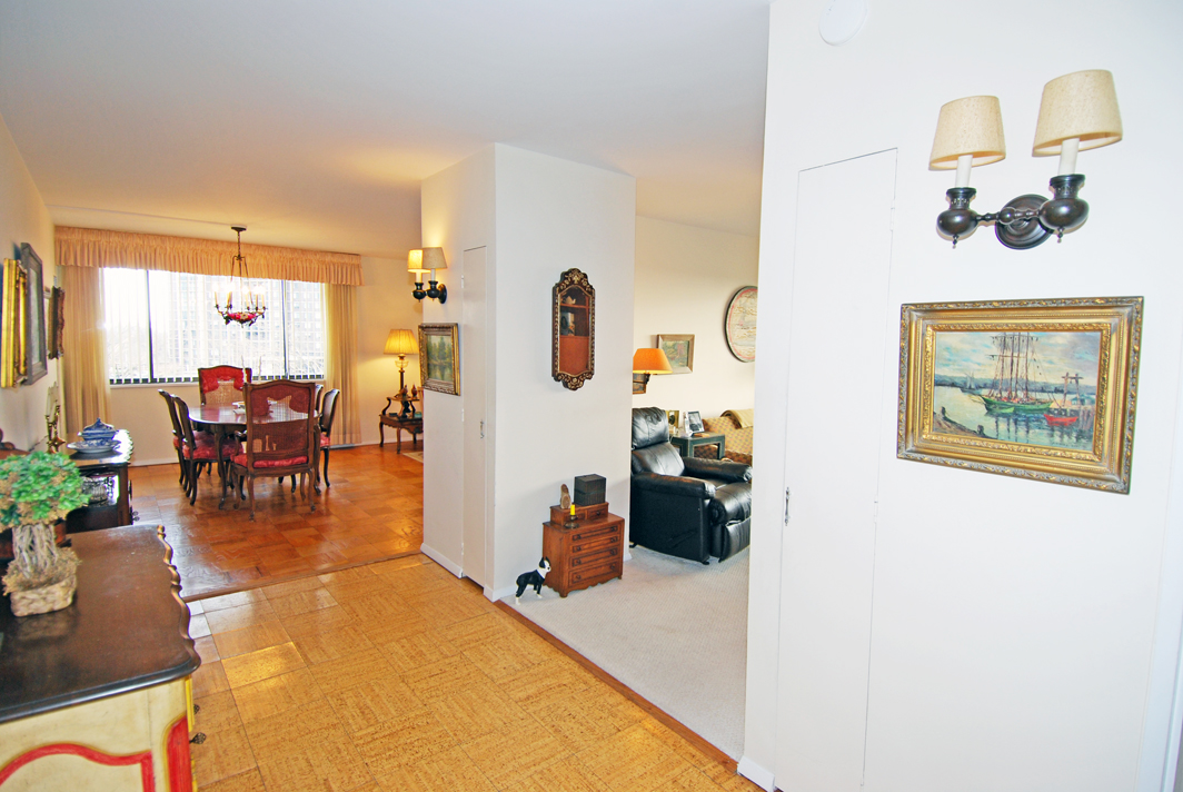 North Shore Towers Apt.