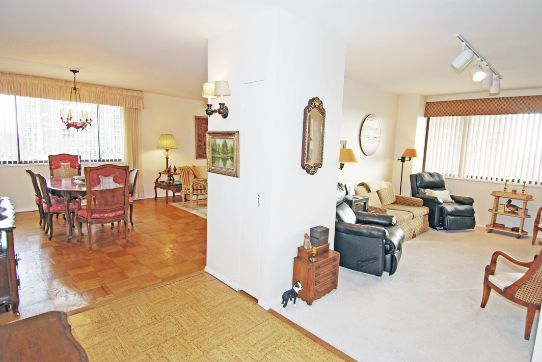 North Shore Towers Apt. 