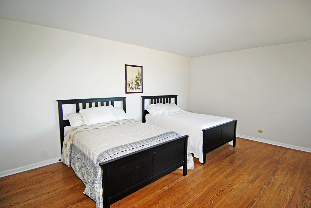 North Shore Towers Apt.