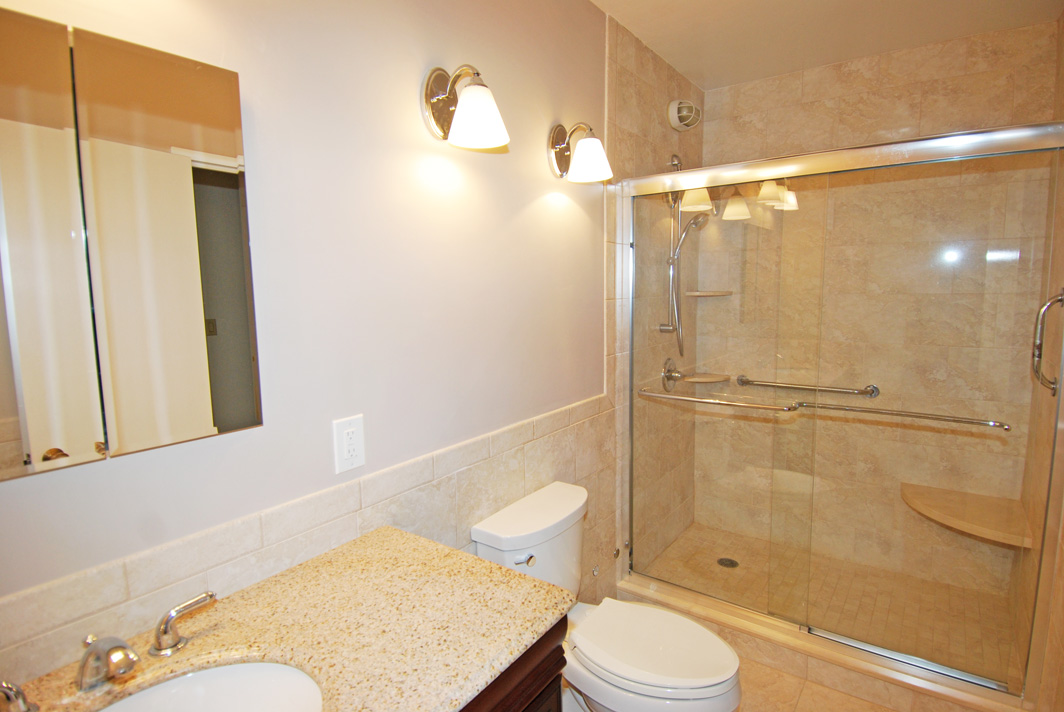 North Shore Towers Apt.