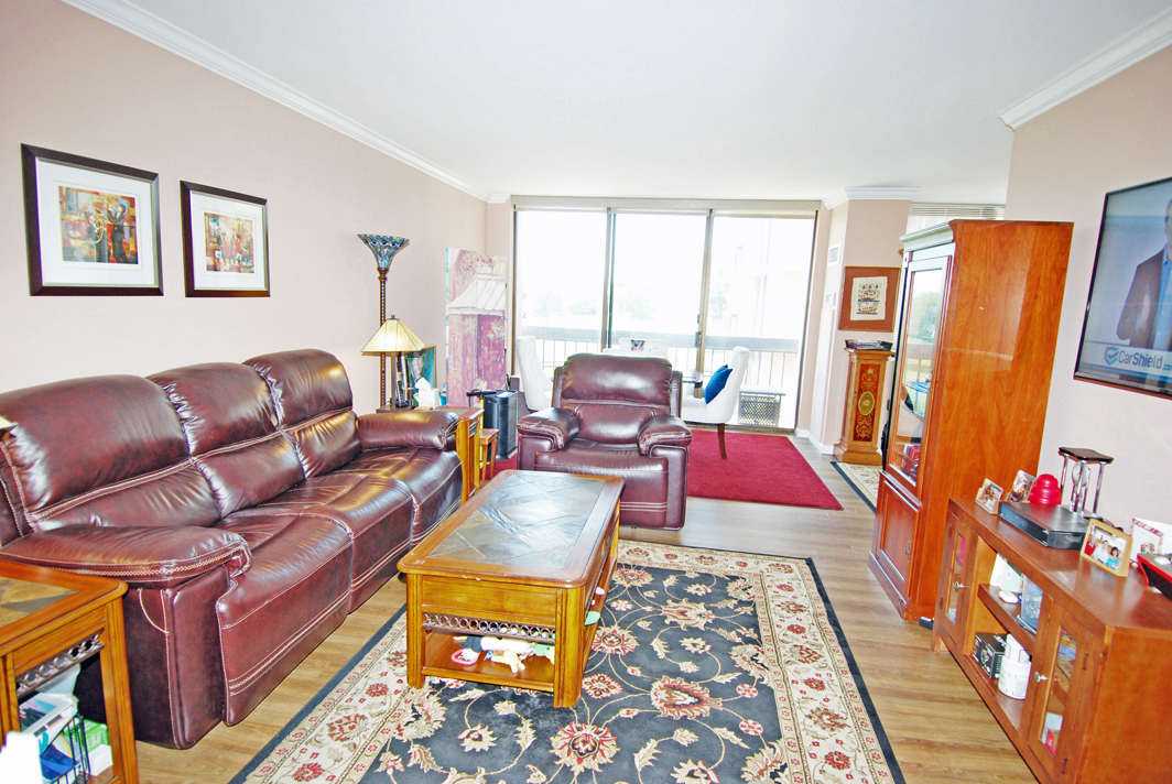 North Shore Towers Apt. 