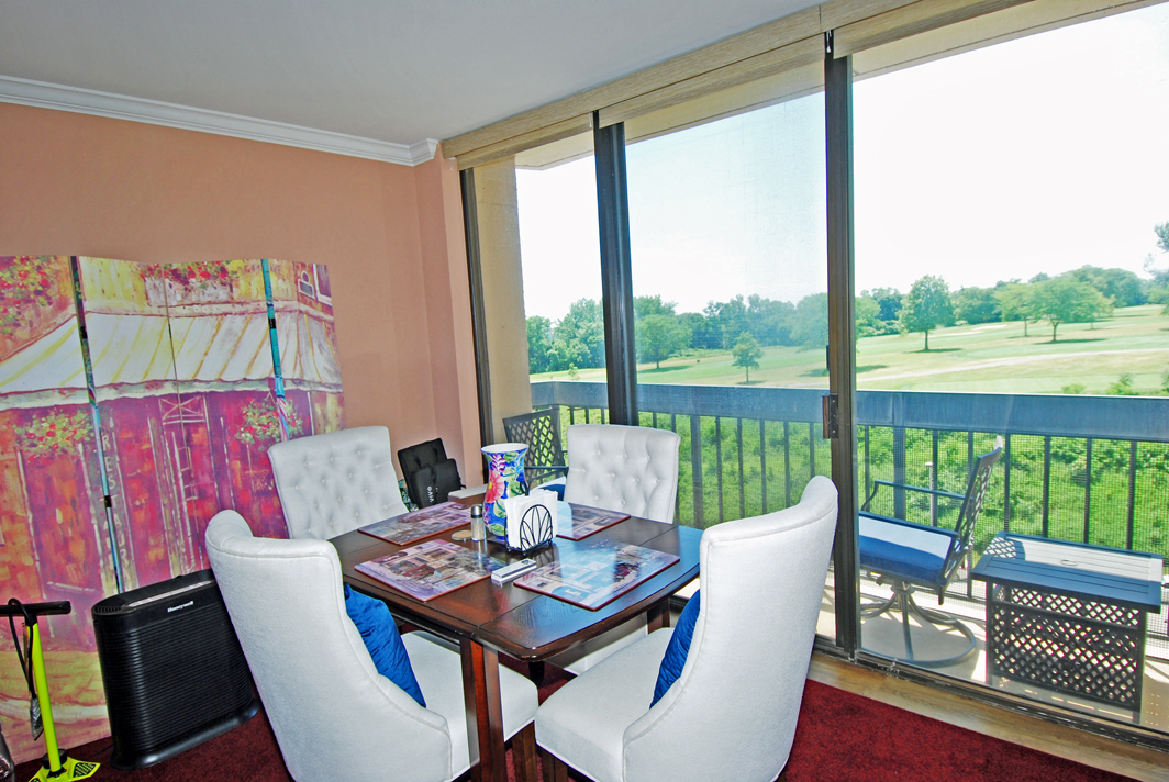 North Shore Towers Apt.