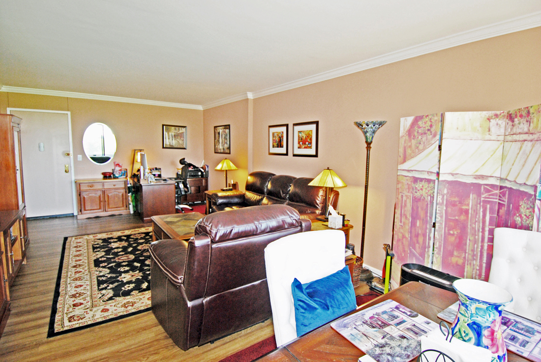 North Shore Towers Apt.