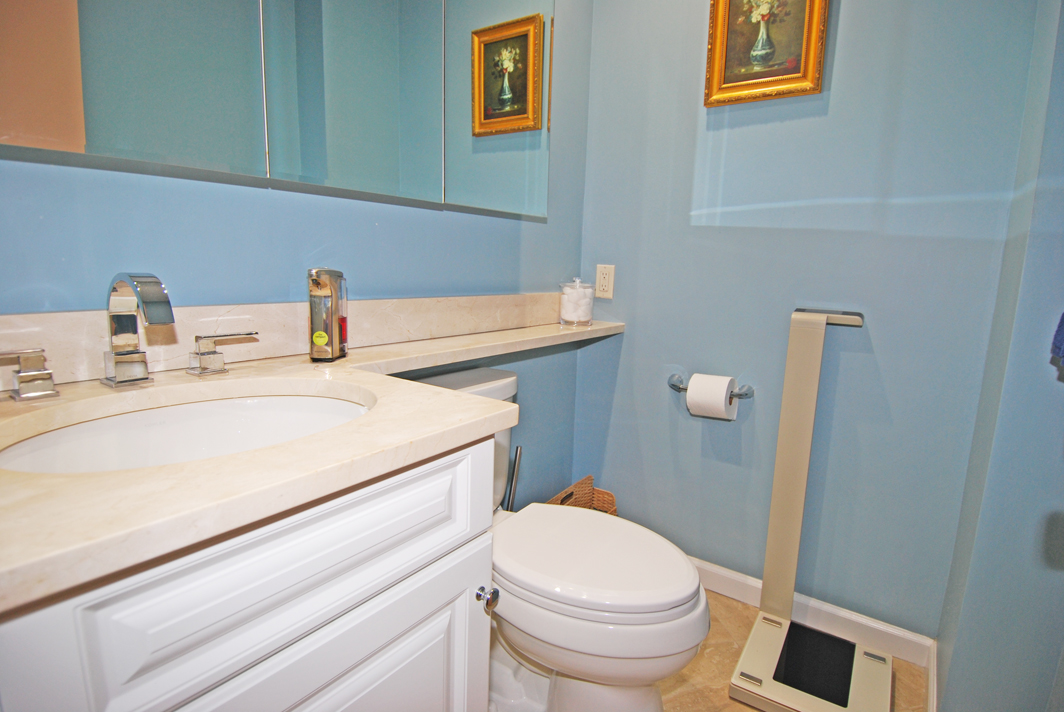 North Shore Towers Apt.