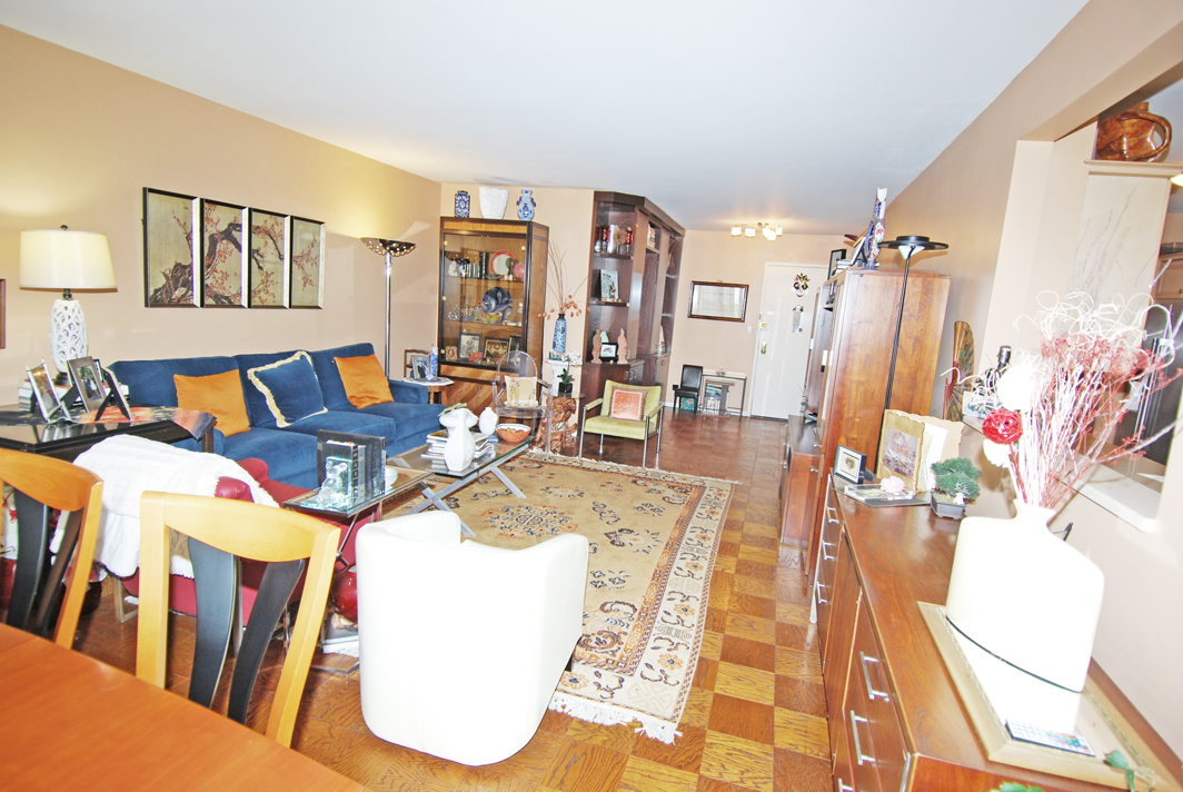 North Shore Towers Apt.