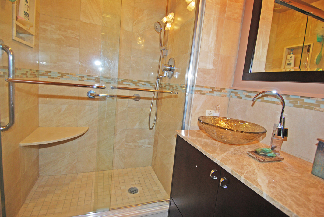 North Shore Towers Apt.