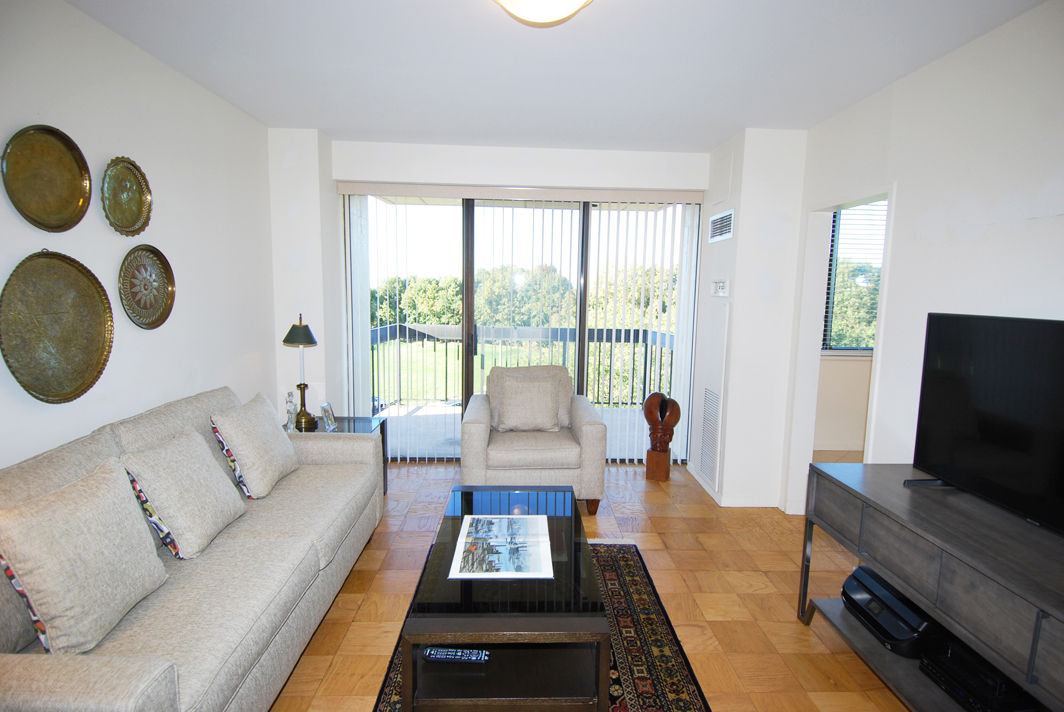 North Shore Towers Apt.