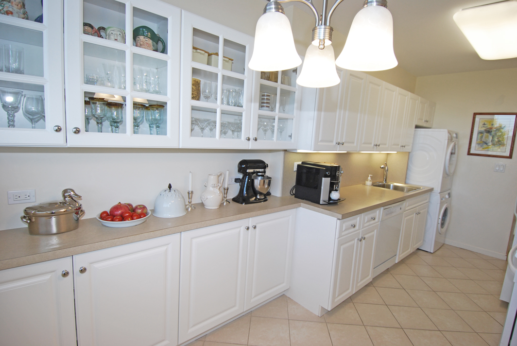 North Shore Towers Apt.