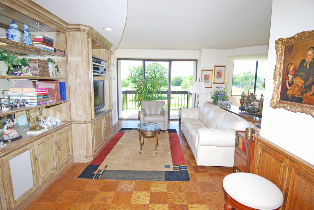 North Shore Towers Apt.