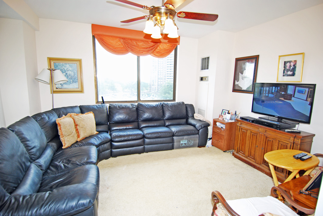 North Shore Towers Apt.