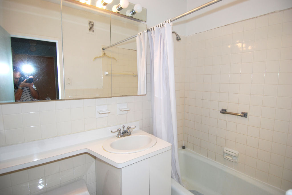North Shore Towers Apt.