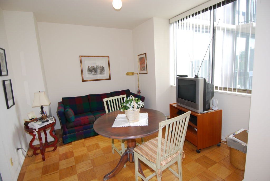 North Shore Towers Apt.