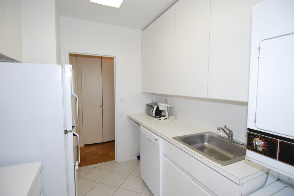 North Shore Towers Apt.