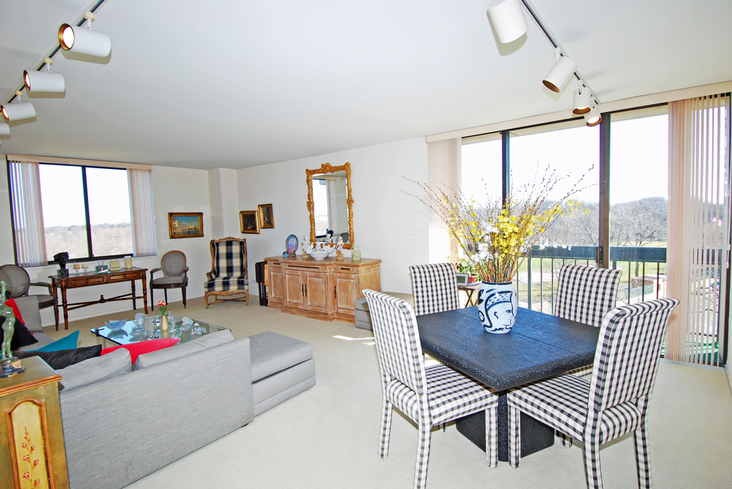 North Shore Towers Apt. 