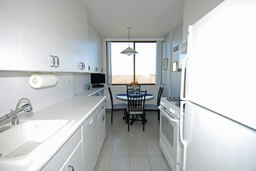 North Shore Towers Apt.