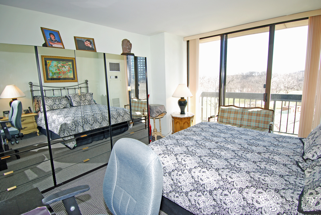 North Shore Towers Apt.