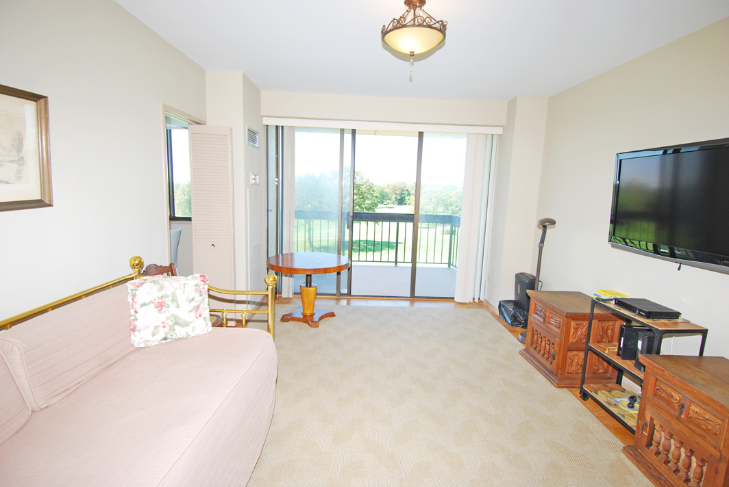 North Shore Towers Apt.