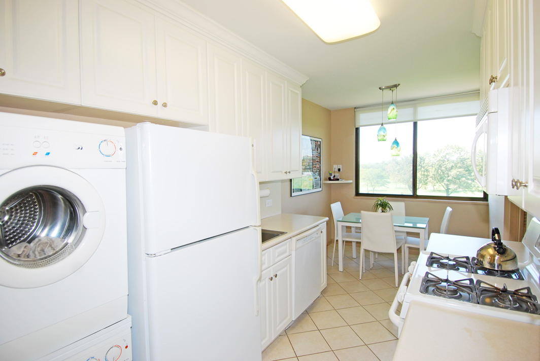 North Shore Towers Apt.