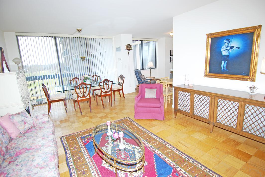 North Shore Towers Apt.