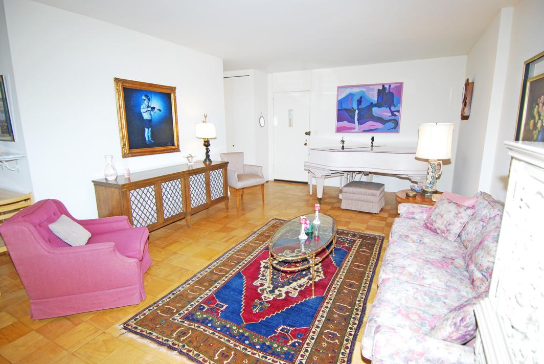 North Shore Towers Apt.