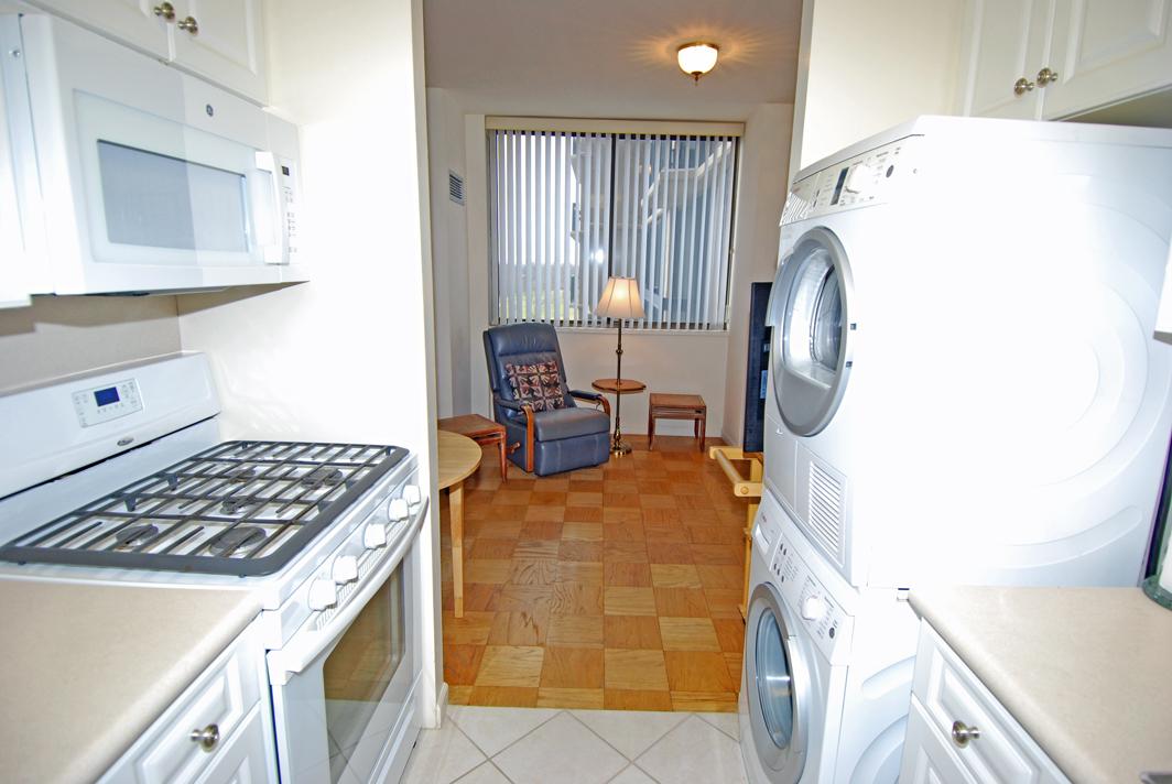 North Shore Towers Apt.