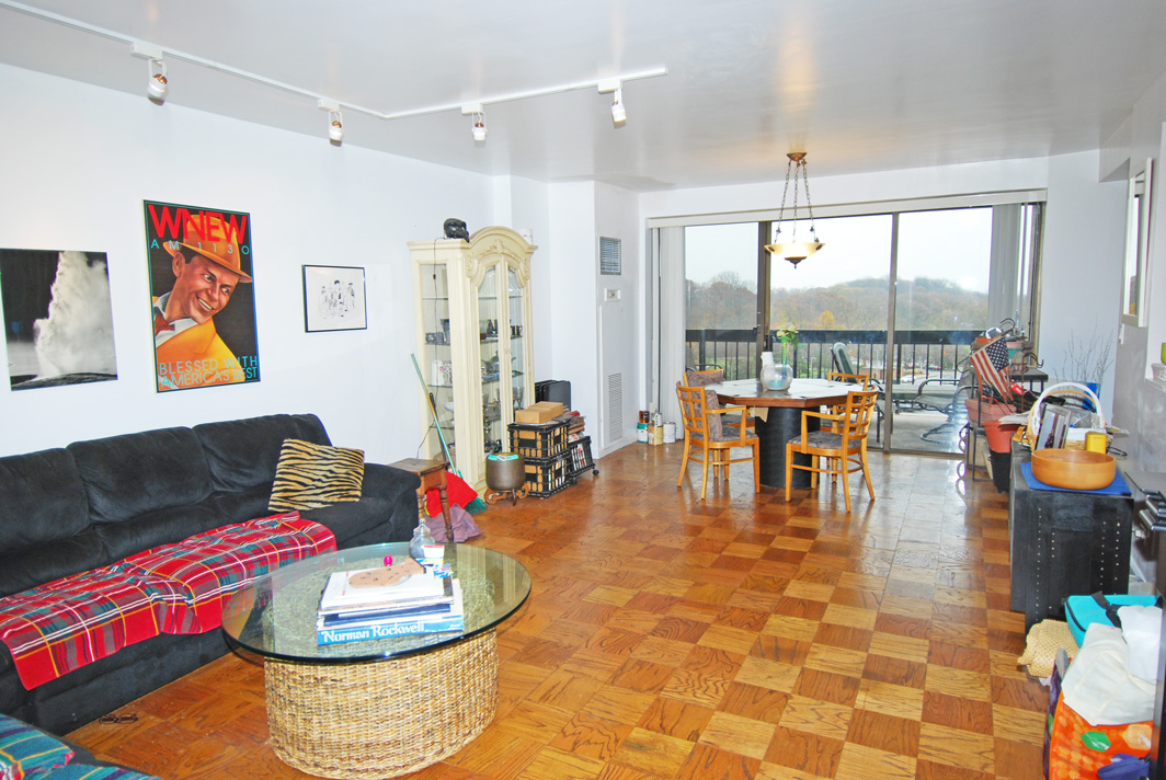 North Shore Towers Apt. 