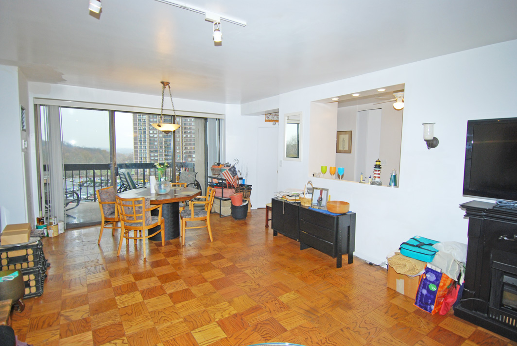 North Shore Towers Apt.