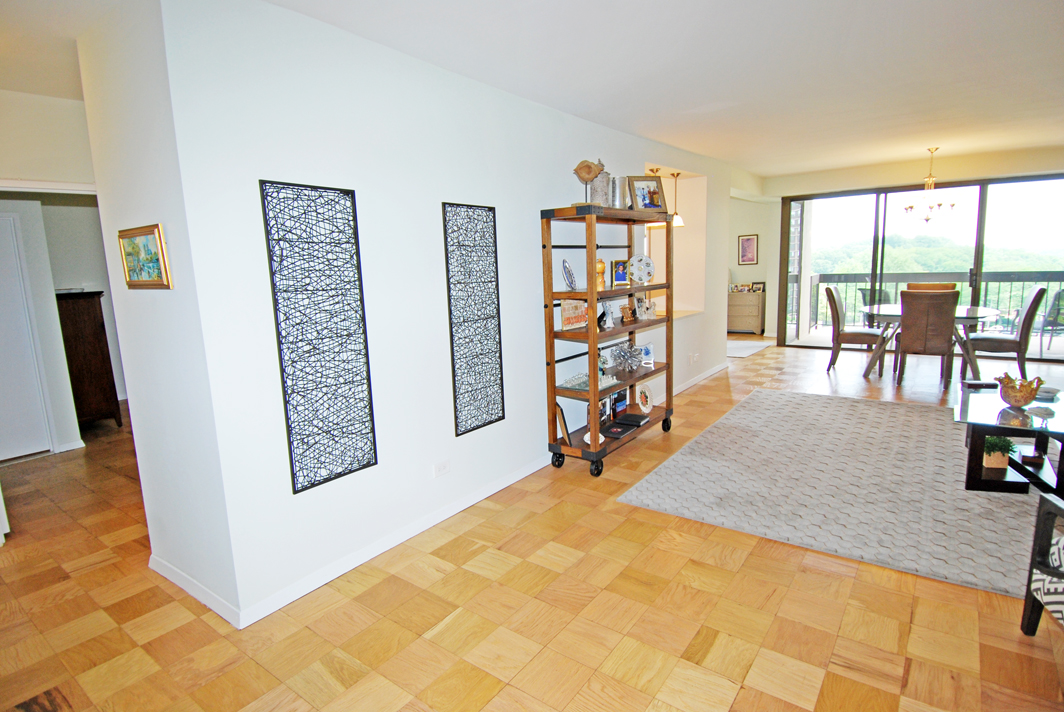 North Shore Towers Apt.