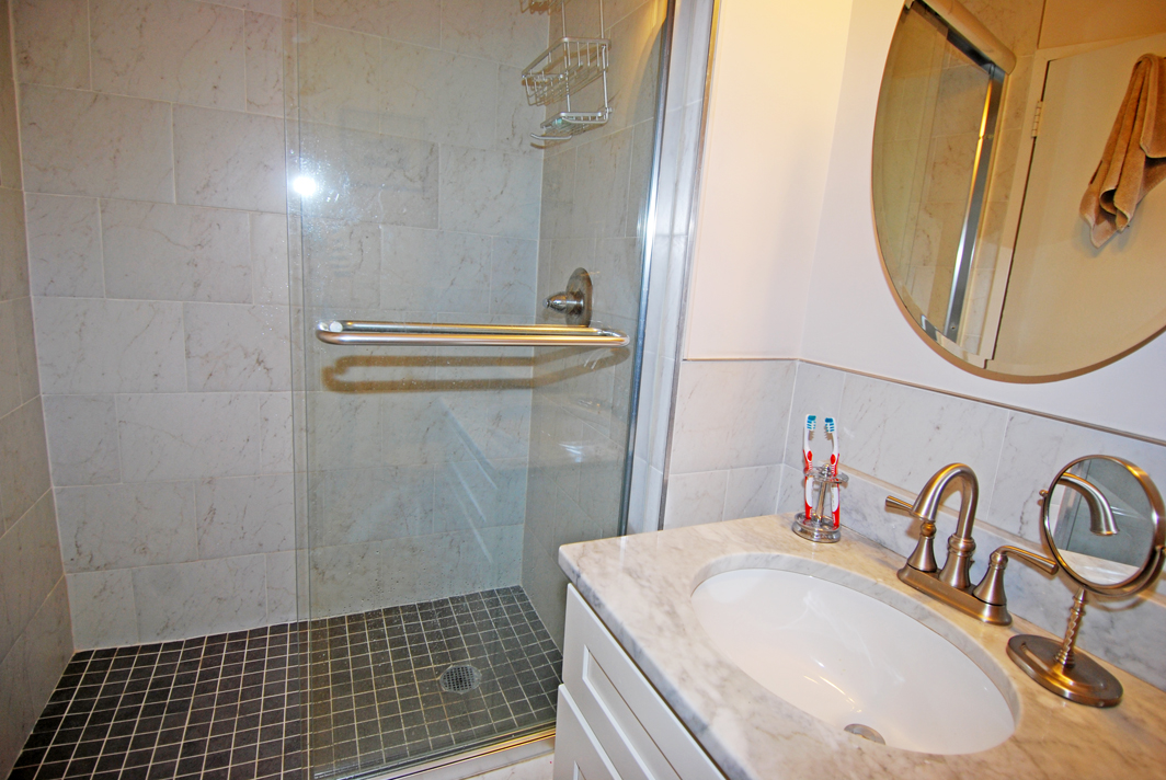 North Shore Towers Apt.