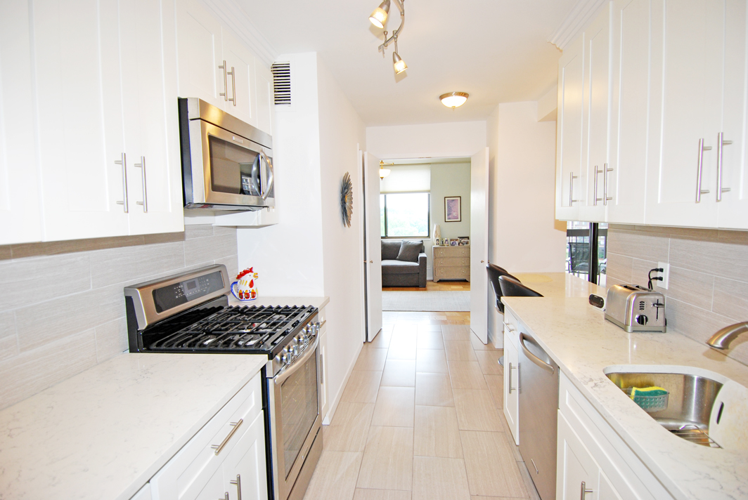 North Shore Towers Apt.