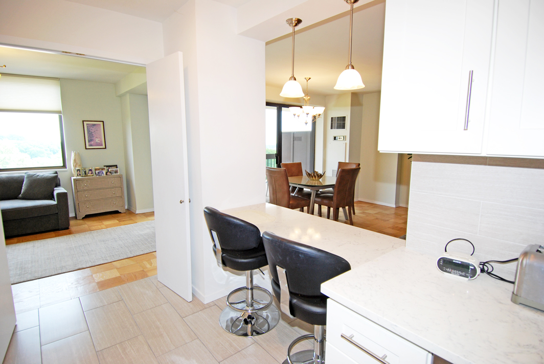 North Shore Towers Apt.